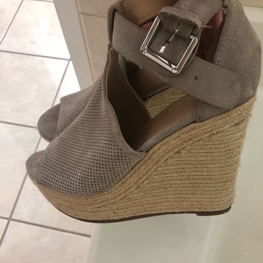 Marc fisher espadrilles size 9
